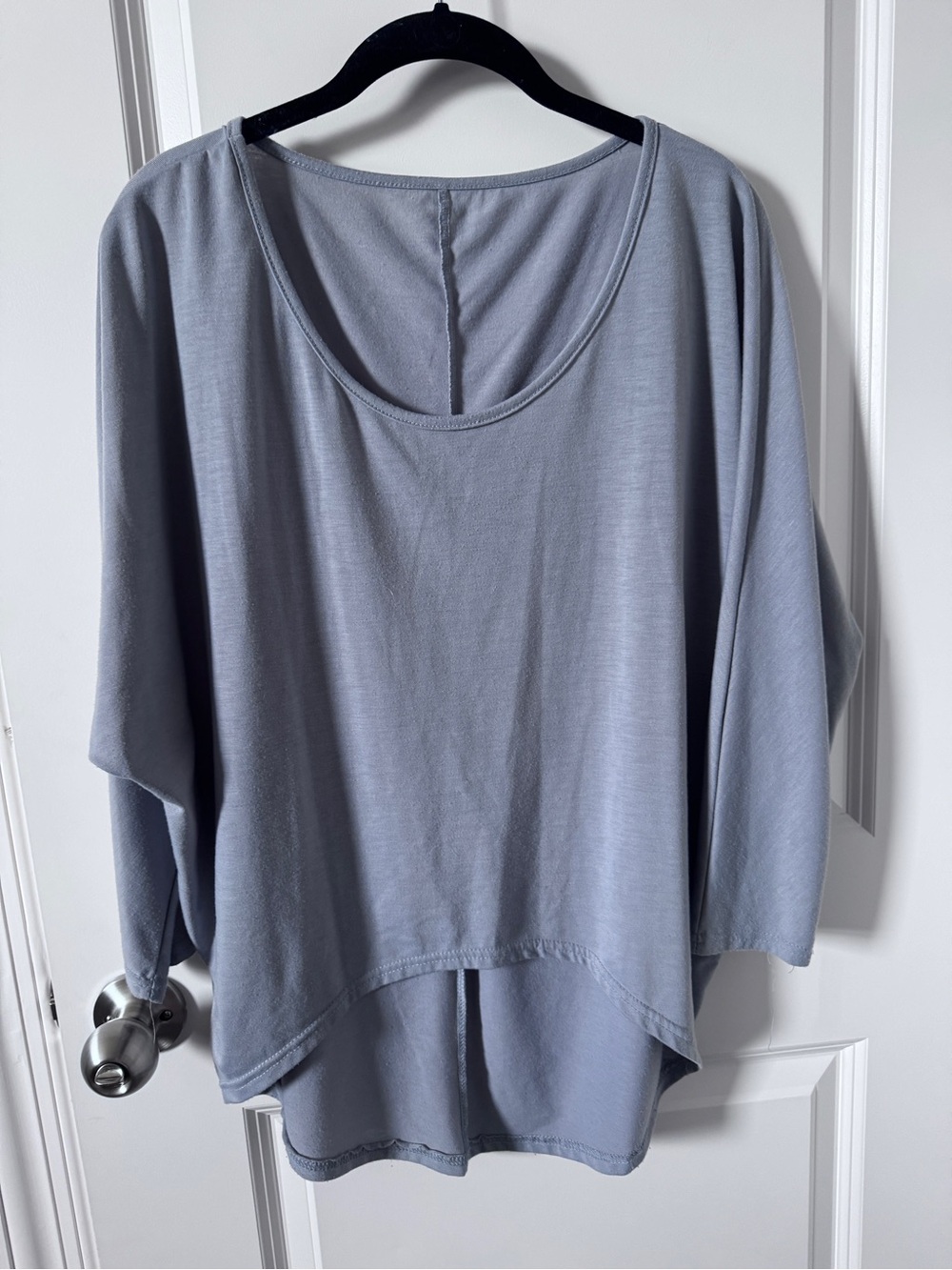Classic Scoop Neck Women's Top — Light Gray-Small